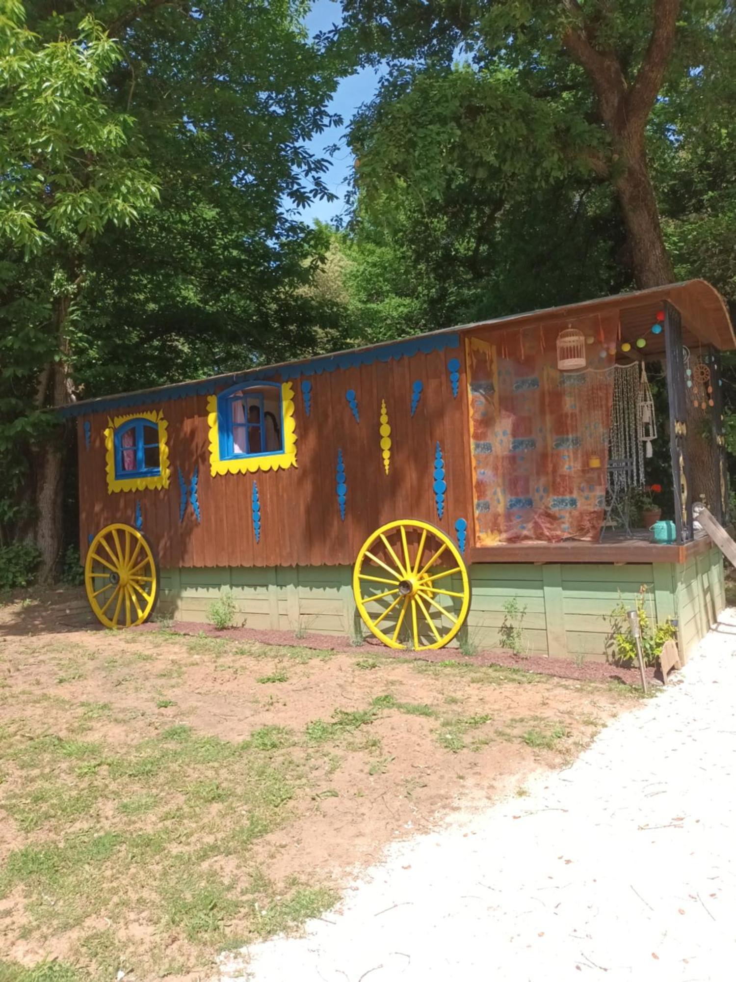 Git'an Perigord Roulotte Bella Homestay
